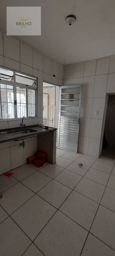 Casa para alugar com 1 quarto, 30m² - Foto 6