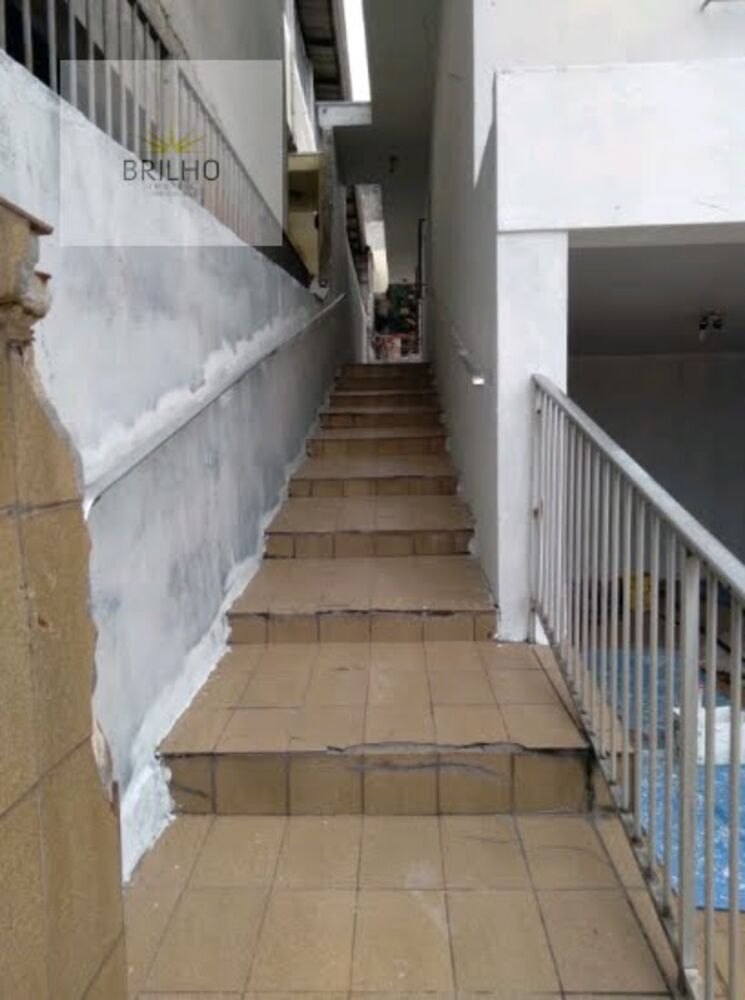 Sobrado para alugar com 3 quartos, 170m² - Foto 1