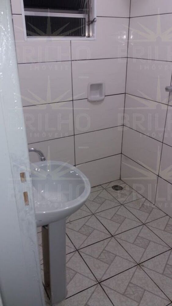 Casa para alugar com 1 quarto, 125m² - Foto 16
