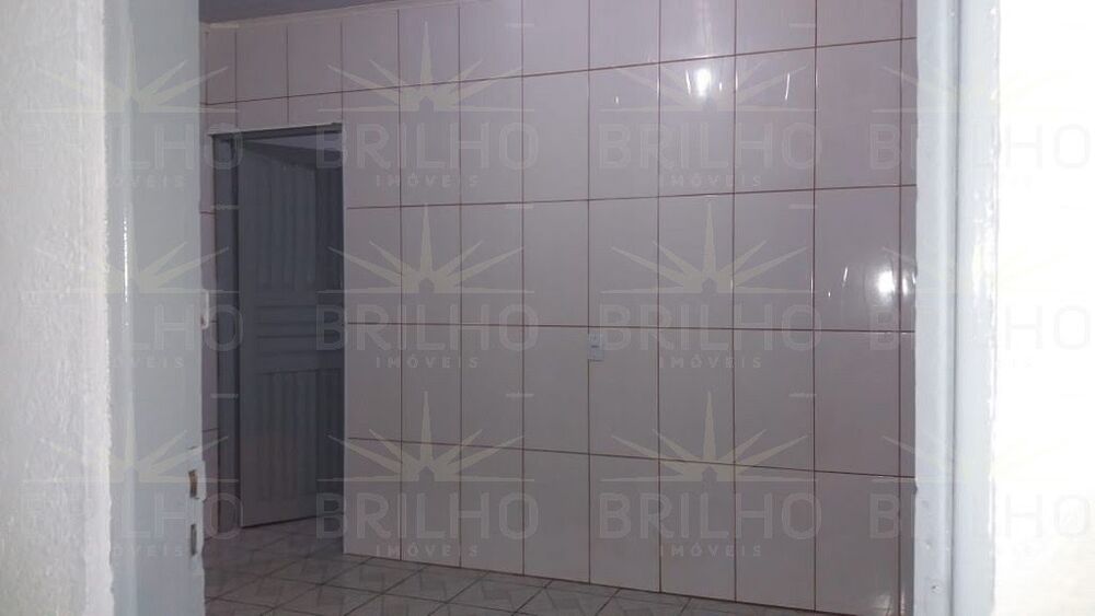 Casa para alugar com 1 quarto, 125m² - Foto 6