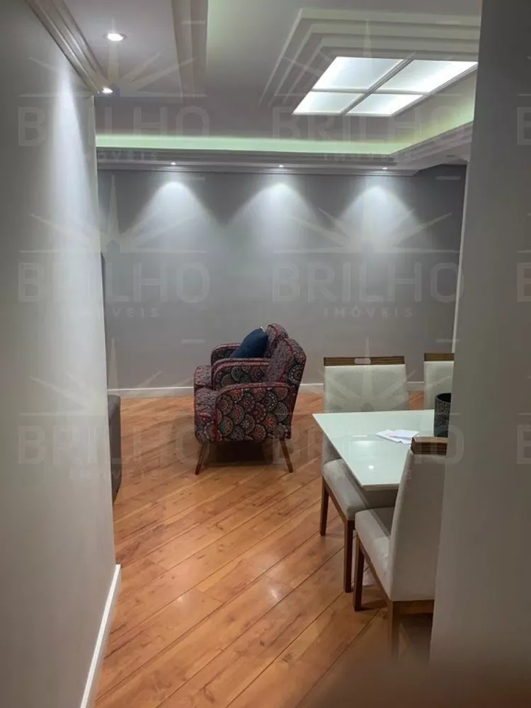 Apartamento à venda com 3 quartos, 80m² - Foto 1