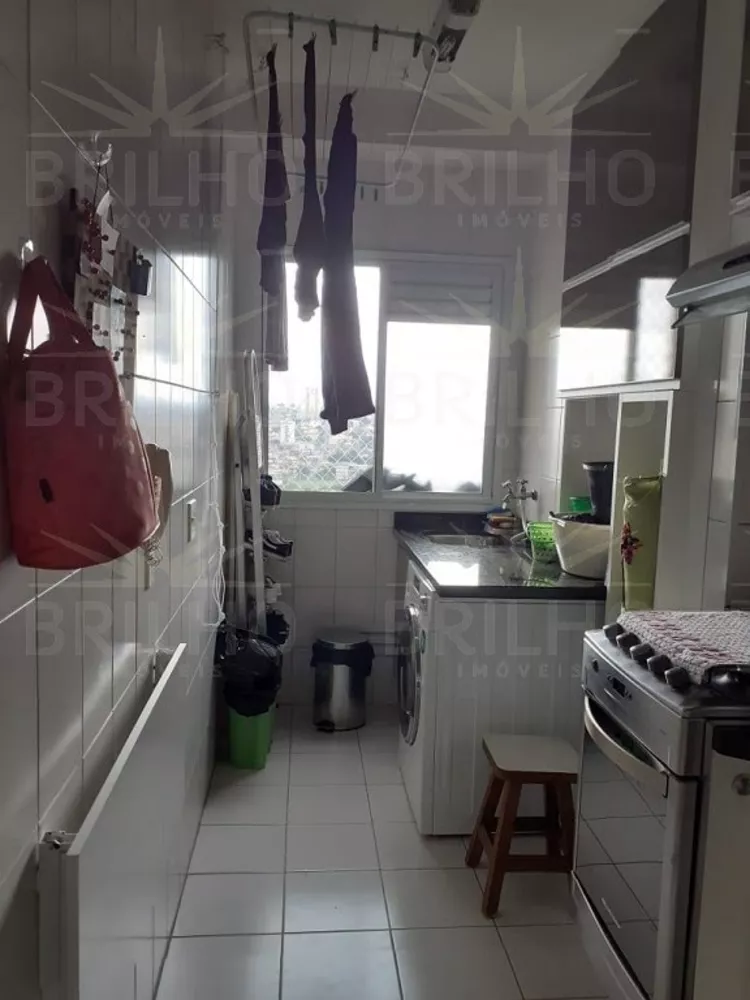 Apartamento à venda com 2 quartos, 60m² - Foto 4