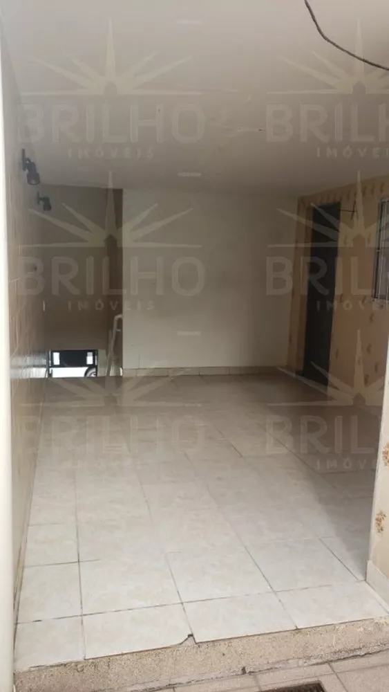 Casa para alugar com 3 quartos, 125m² - Foto 1