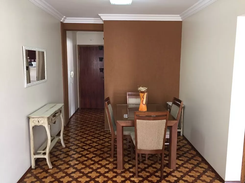 Apartamento à venda com 2 quartos, 65m² - Foto 1