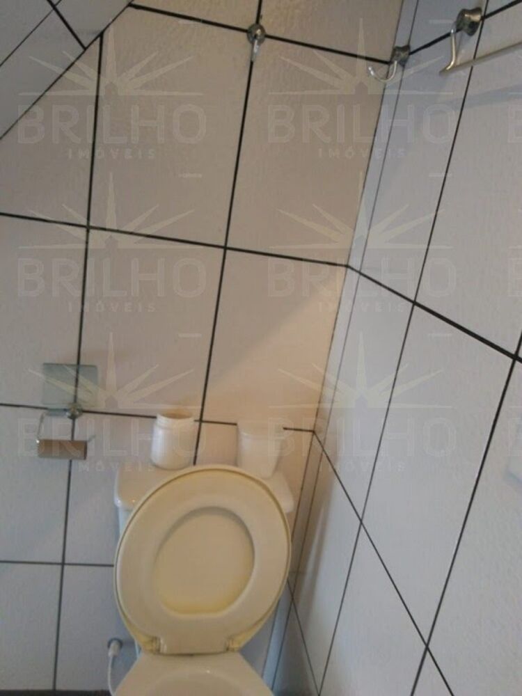 Casa para alugar com 2 quartos, 125m² - Foto 7