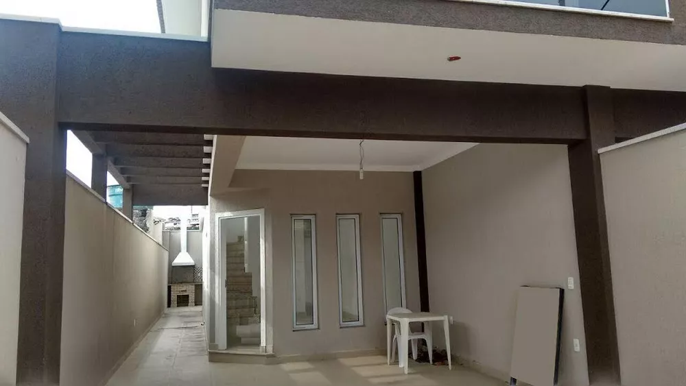 Sobrado, 3 quartos, 200 m² - Foto 1