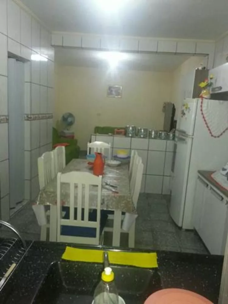 Sobrado à venda com 2 quartos, 125m² - Foto 1