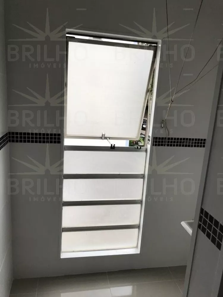 Apartamento à venda com 2 quartos, 49m² - Foto 2