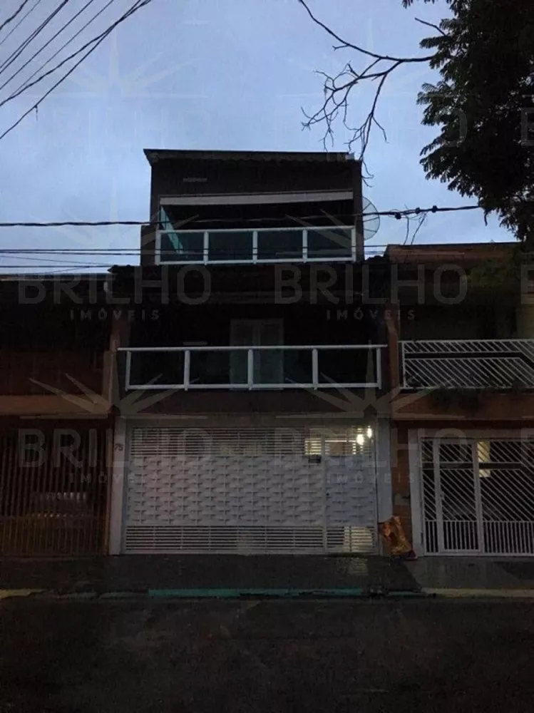 Sobrado à venda com 3 quartos, 288m² - Foto 1