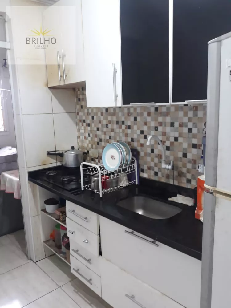 Apartamento à venda com 2 quartos, 70m² - Foto 11