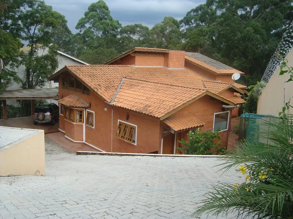 Casa de Condomínio à venda com 3 quartos, 370m² - Foto 1