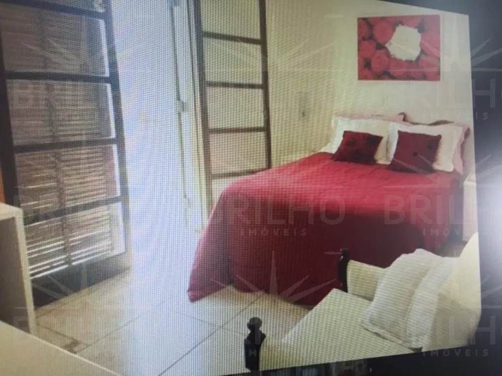 Sobrado à venda com 3 quartos, 200m² - Foto 4