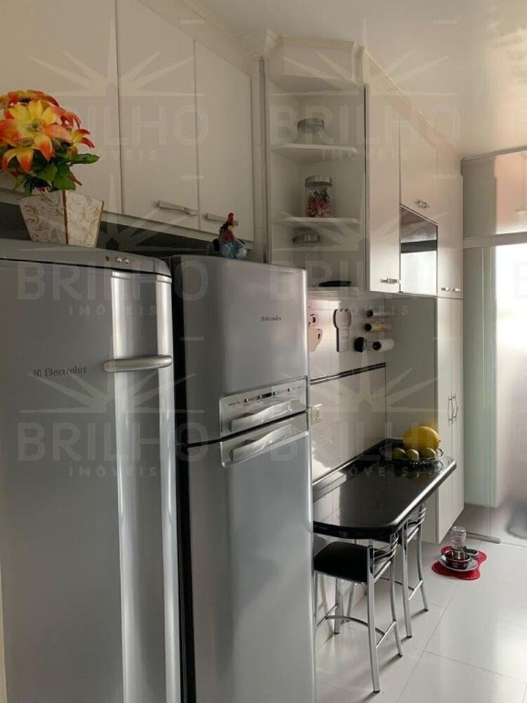 Apartamento à venda com 2 quartos, 62m² - Foto 10