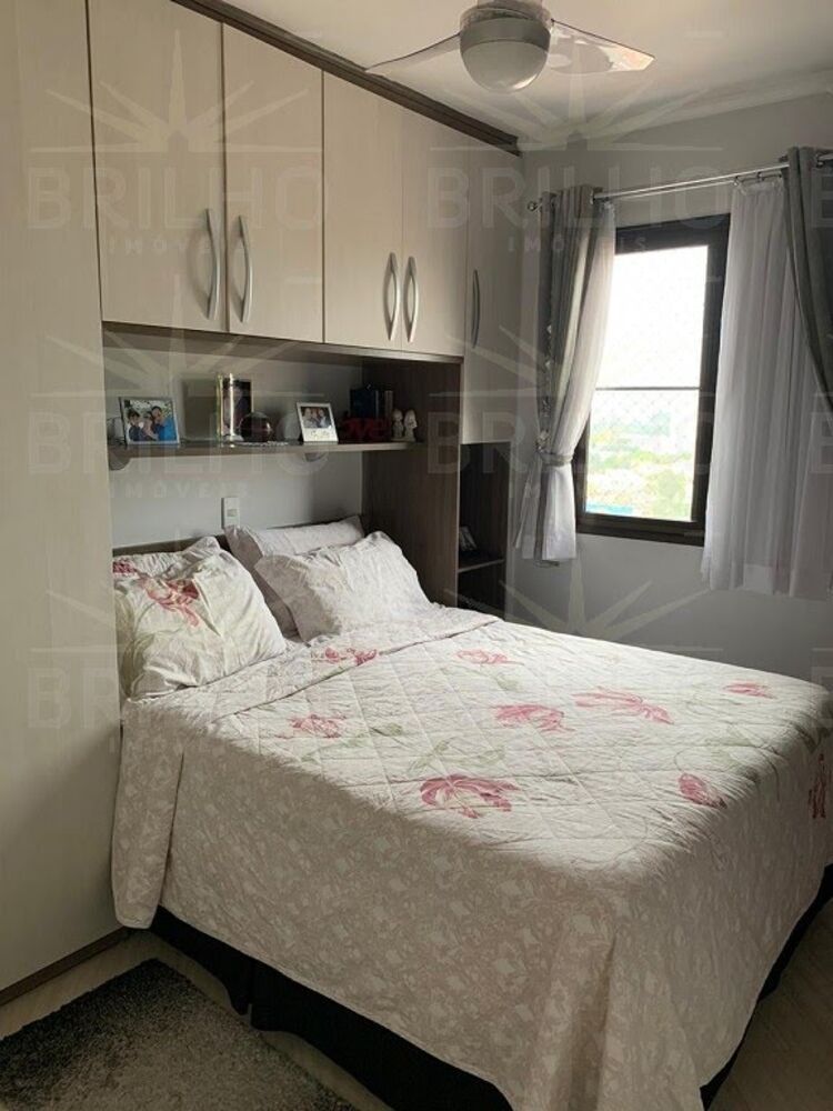 Apartamento à venda com 2 quartos, 62m² - Foto 3
