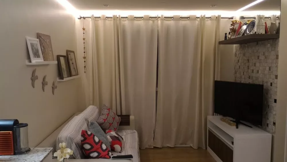 Apartamento à venda com 2 quartos, 58m² - Foto 1