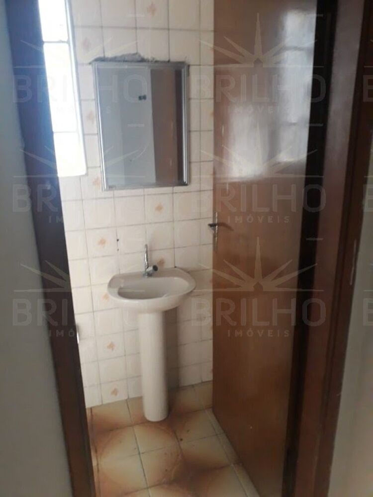 Casa para alugar com 1 quarto, 125m² - Foto 7