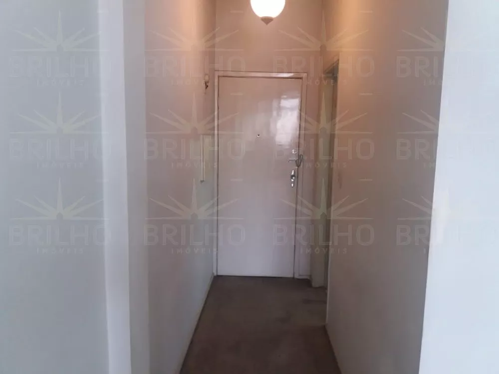 Apartamento à venda com 3 quartos, 100m² - Foto 2