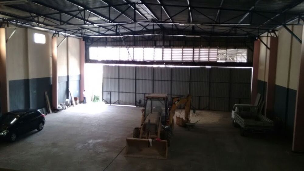 Depósito-Galpão, 700 m² - Foto 1