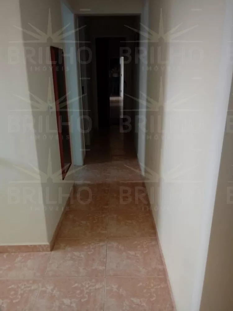 Casa à venda com 3 quartos, 230m² - Foto 7