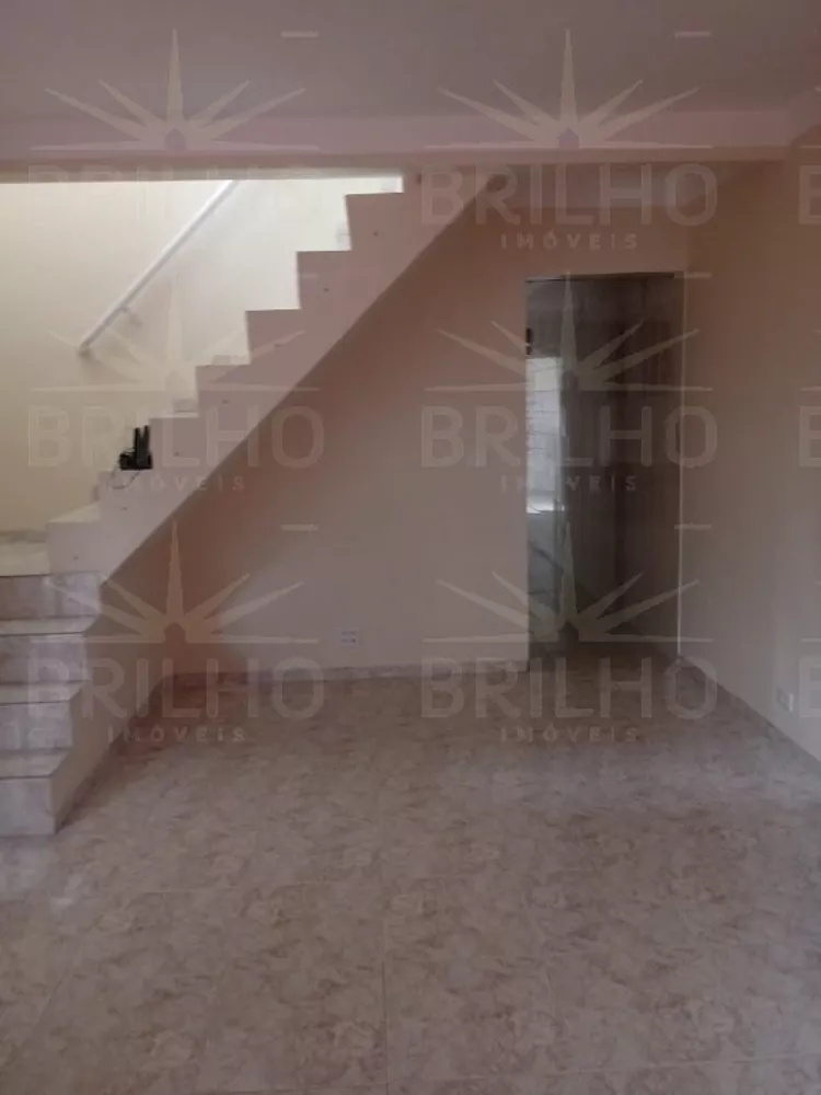 Casa à venda com 3 quartos, 230m² - Foto 8