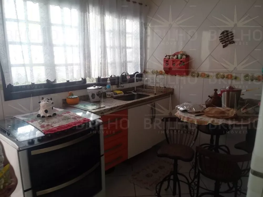 Sobrado à venda com 2 quartos, 130m² - Foto 3