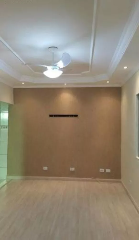 Casa à venda com 2 quartos, 140m² - Foto 2