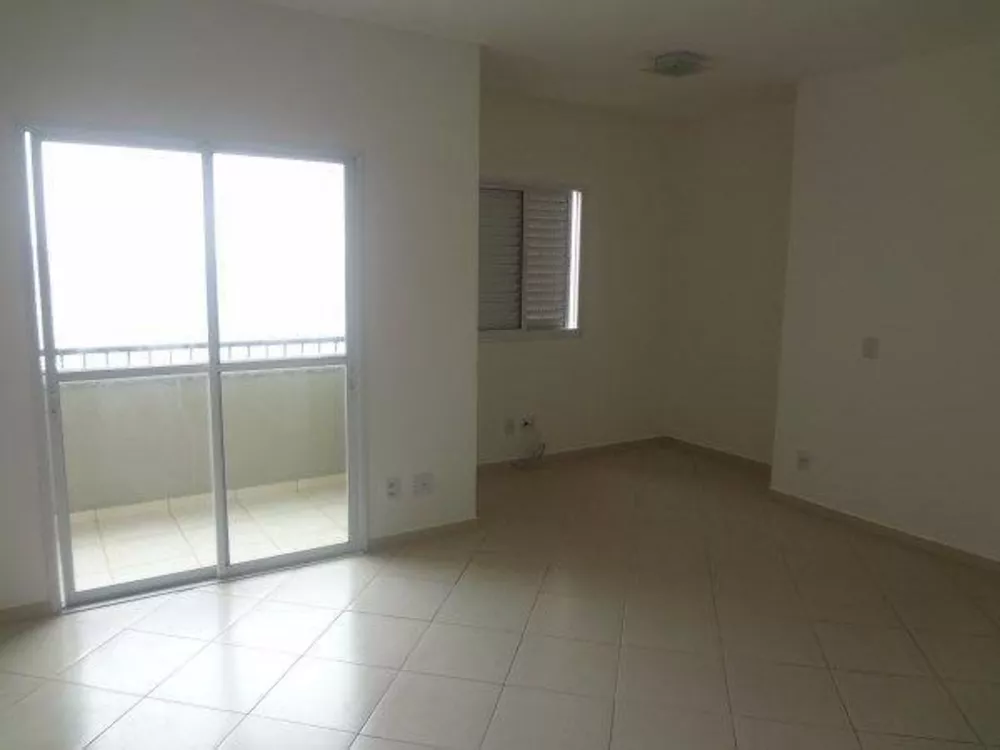 Apartamento à venda com 2 quartos, 65m² - Foto 2