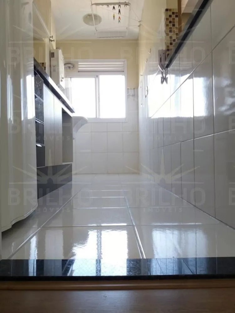 Apartamento à venda com 2 quartos, 49m² - Foto 1