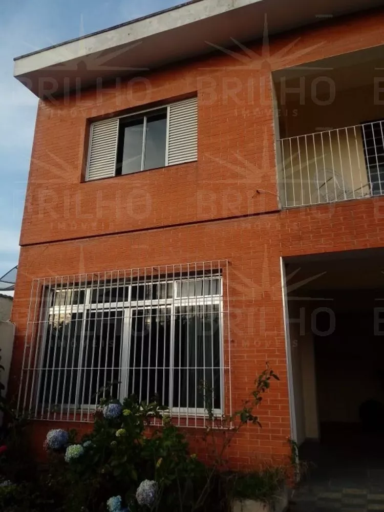 Sobrado à venda com 3 quartos, 300m² - Foto 4