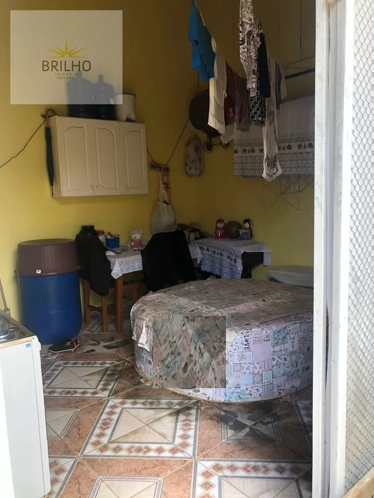 Sobrado à venda com 2 quartos, 175m² - Foto 3