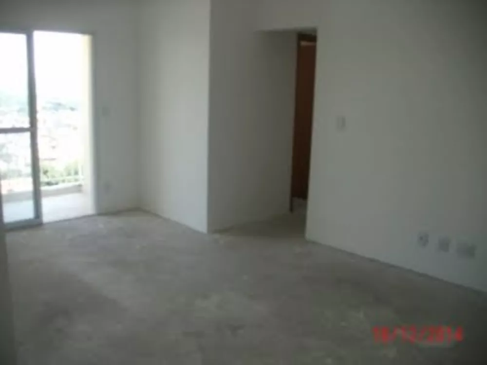 Apartamento à venda com 3 quartos, 73m² - Foto 1