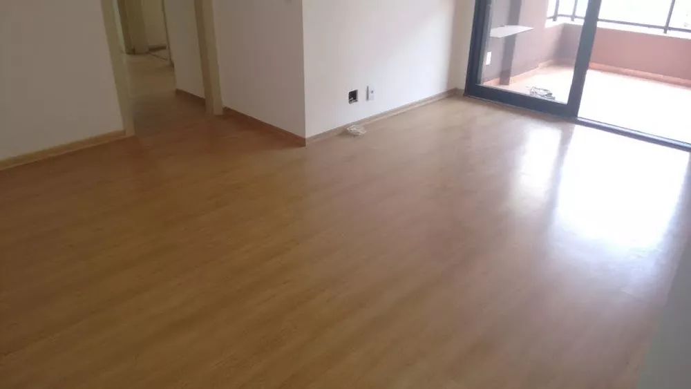 Apartamento para alugar com 3 quartos, 86m² - Foto 2