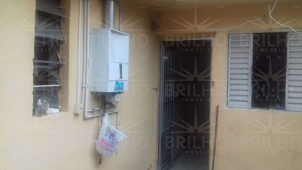 Casa à venda com 3 quartos, 180m² - Foto 2