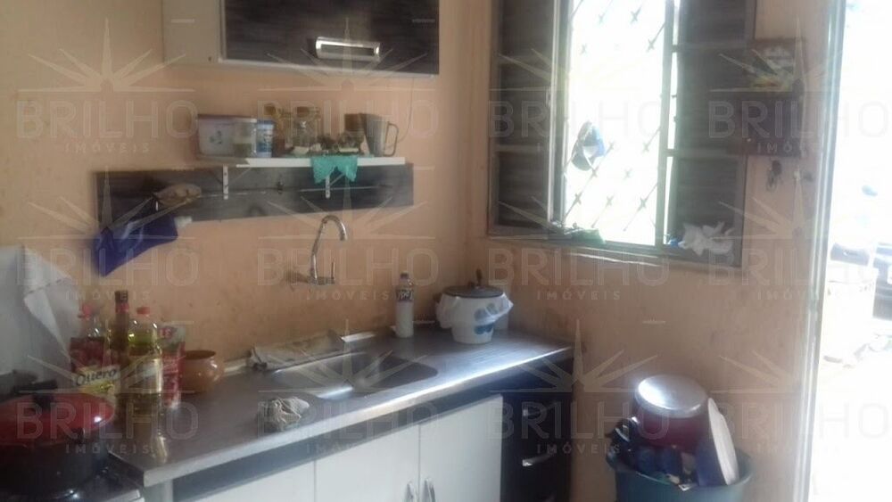 Casa à venda com 3 quartos, 180m² - Foto 3