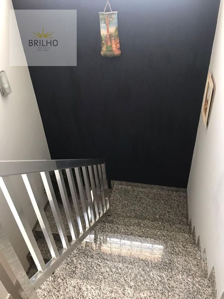 Sobrado, 4 quartos, 240 m² - Foto 4