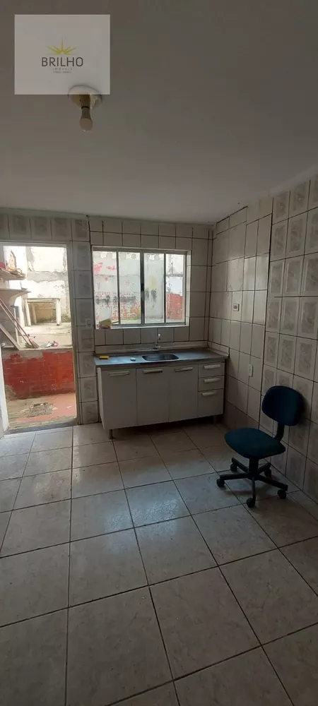 Casa para alugar com 1 quarto, 125m² - Foto 8