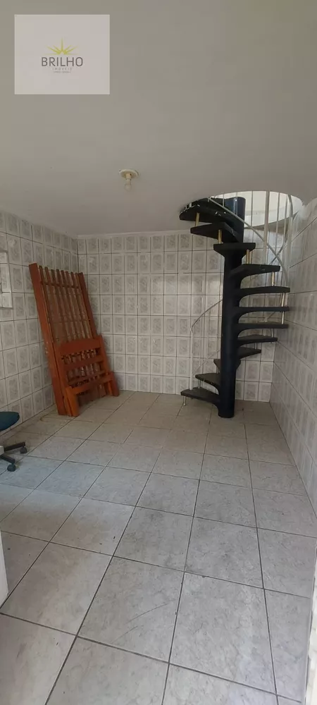 Casa para alugar com 1 quarto, 125m² - Foto 3