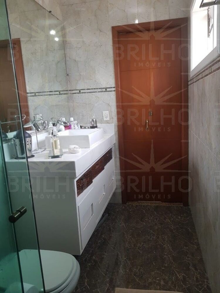 Sobrado à venda com 3 quartos, 190m² - Foto 4
