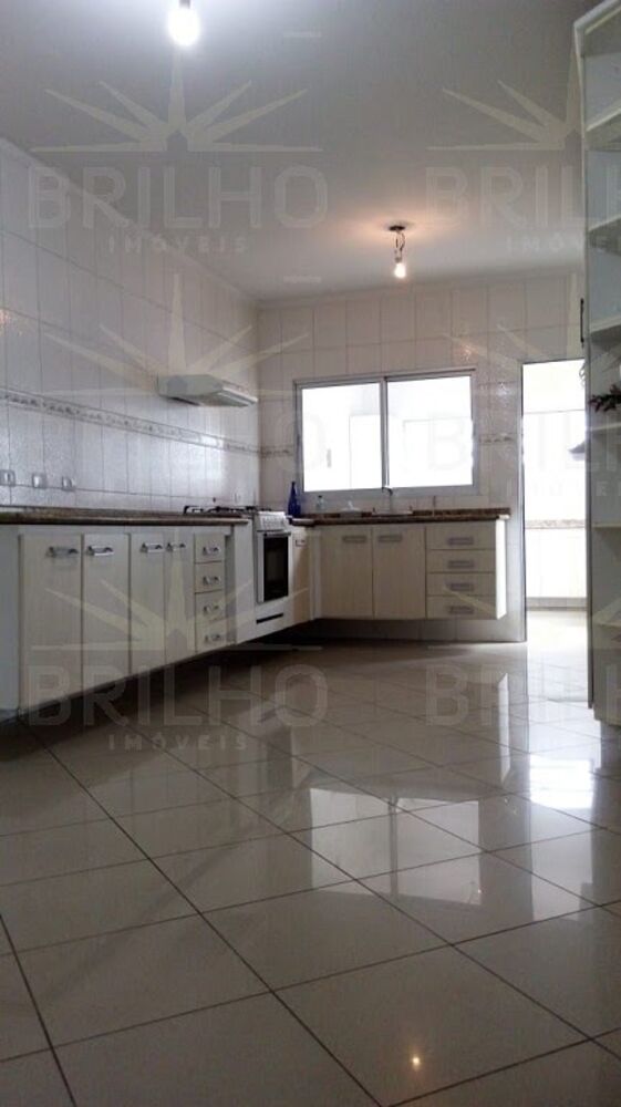 Sobrado, 3 quartos, 200 m² - Foto 2