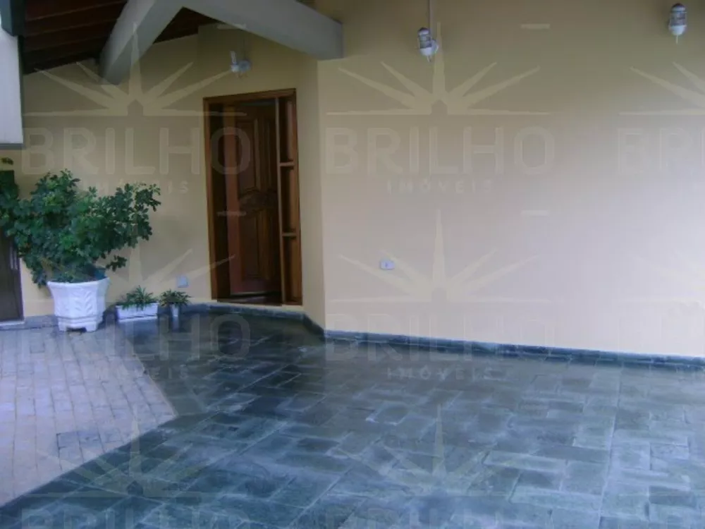 Sobrado à venda com 3 quartos, 250m² - Foto 3