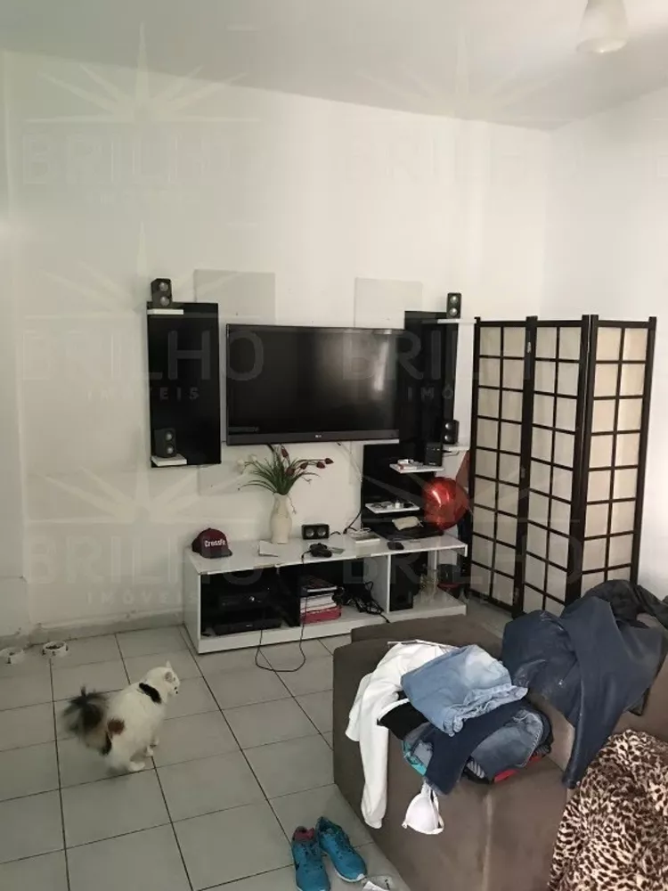 Apartamento à venda com 1 quarto, 30m² - Foto 2