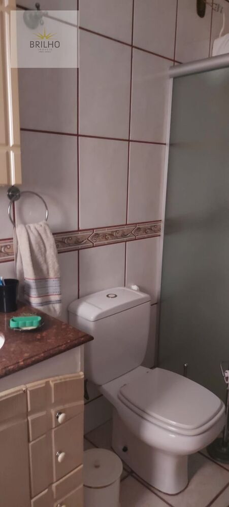 Casa para alugar com 2 quartos, 90m² - Foto 13