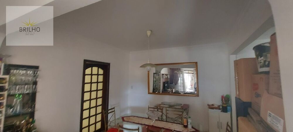 Casa para alugar com 2 quartos, 90m² - Foto 4