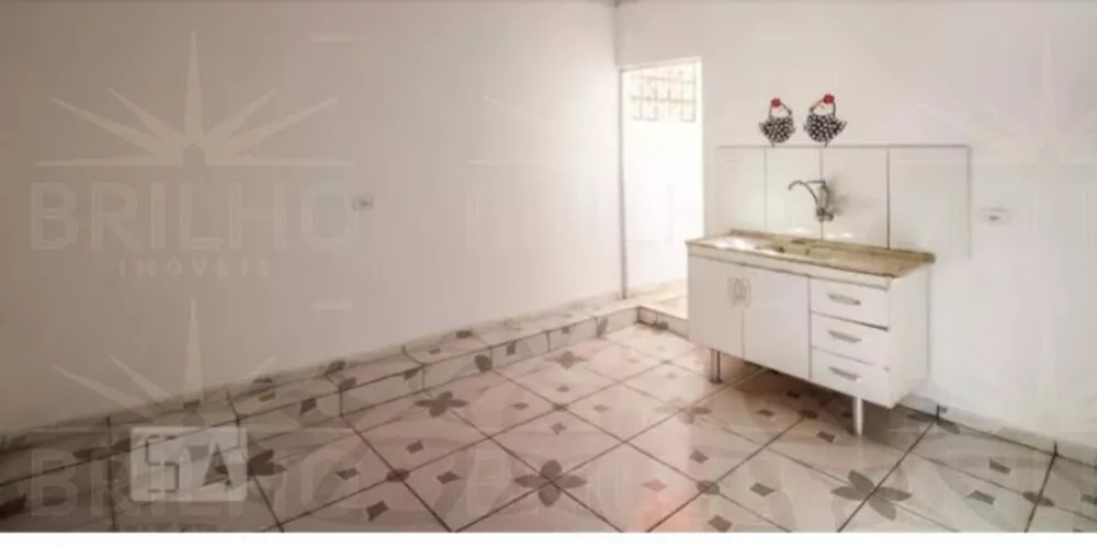 Casa para alugar com 2 quartos, 60m² - Foto 15