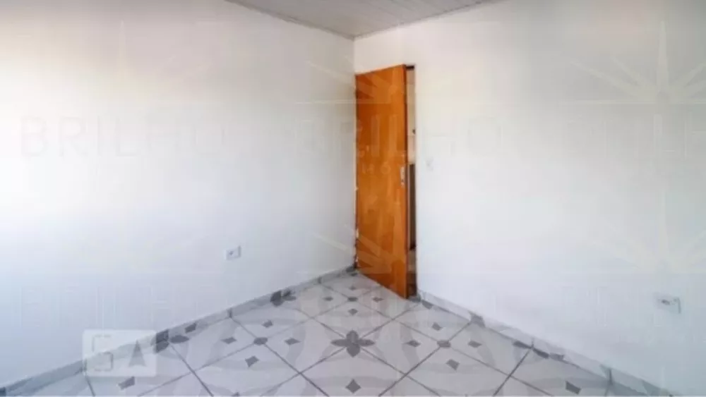 Casa para alugar com 2 quartos, 60m² - Foto 9