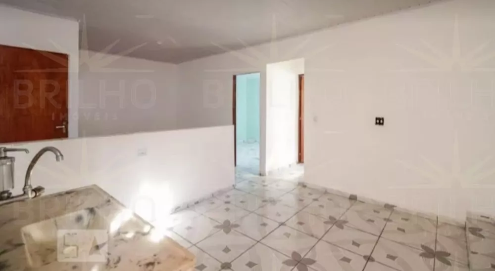 Casa para alugar com 2 quartos, 60m² - Foto 6