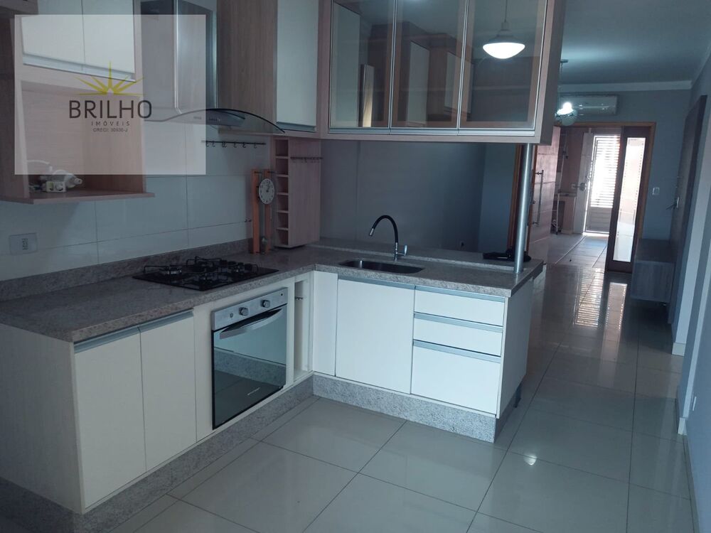 Sobrado à venda com 3 quartos, 200m² - Foto 13