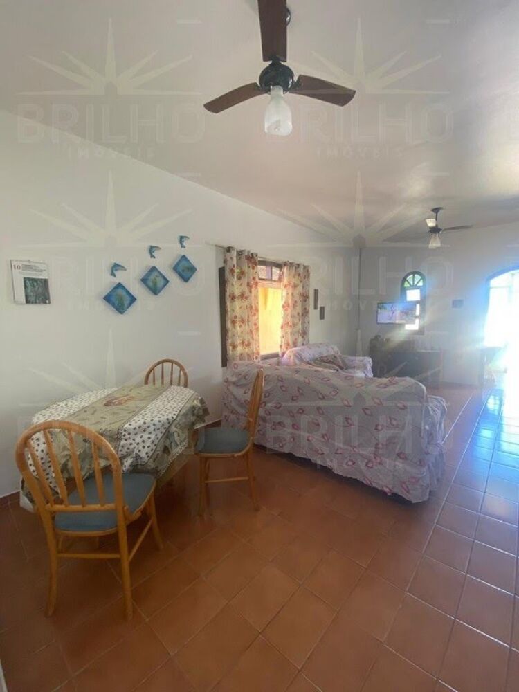 Casa, 2 quartos, 212 m² - Foto 1