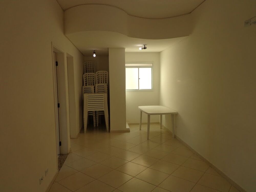 Apartamento à venda com 2 quartos, 48m² - Foto 2
