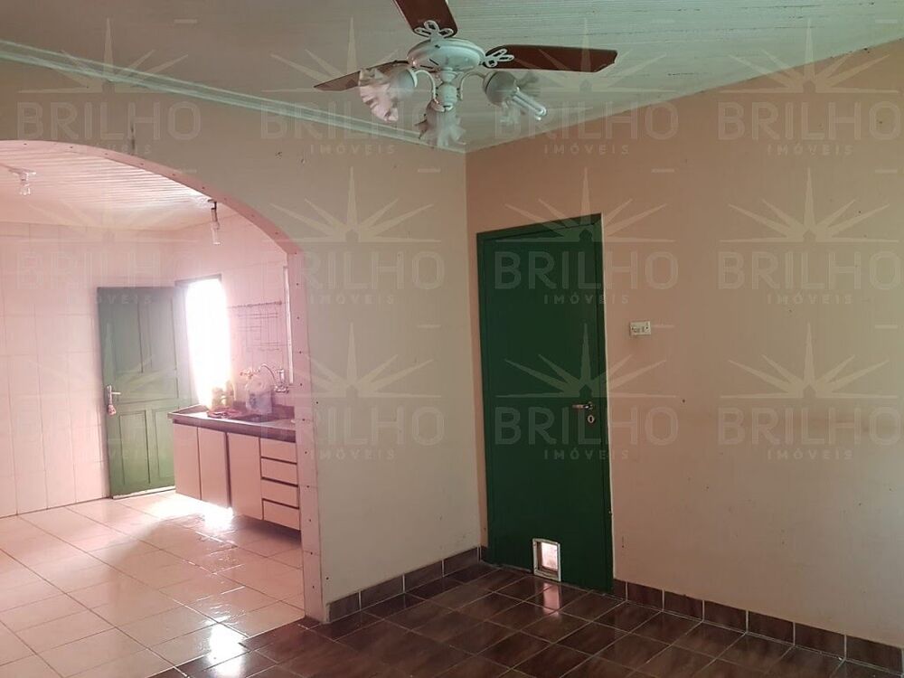Casa à venda com 2 quartos, 125m² - Foto 15